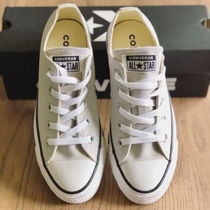 BRAND NEW CONVERSE (unisex) in color Mouse